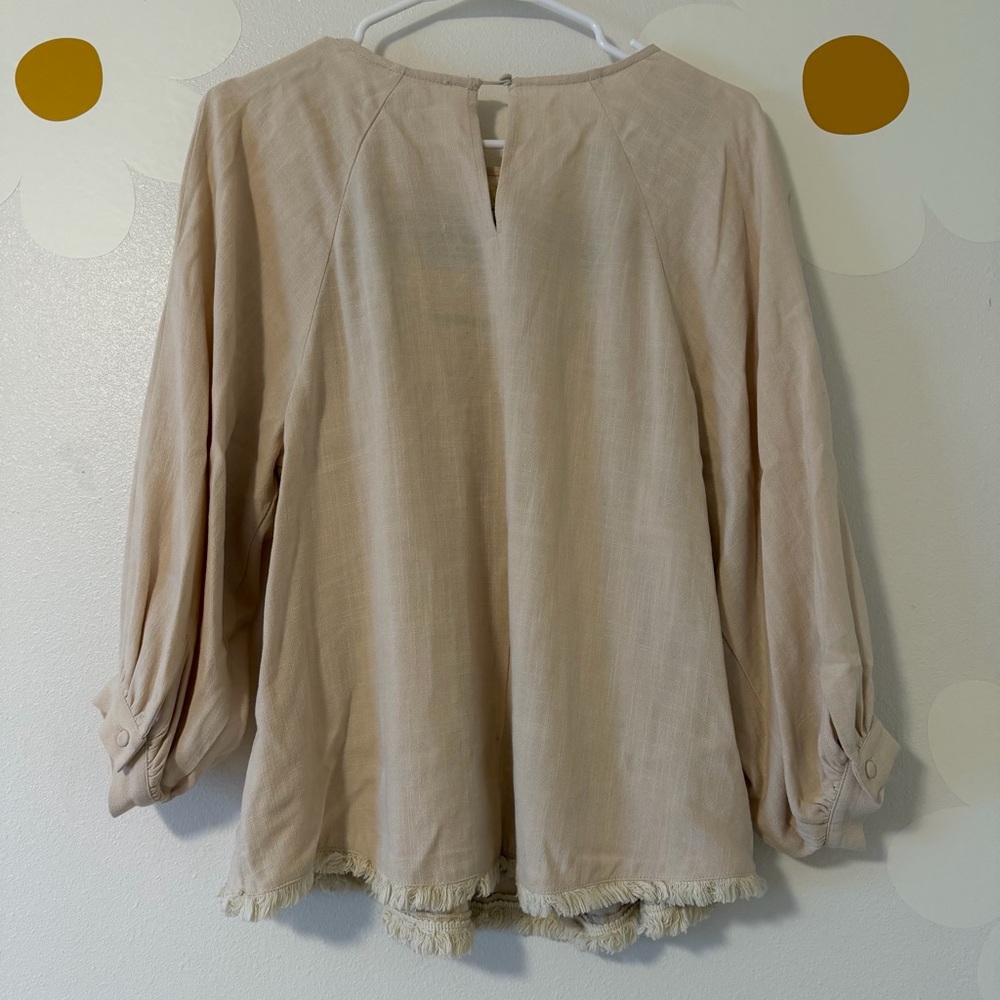 Bohme Linen Boho Top with Crocheted Details and Oversized Fit - Picture 6 of 11